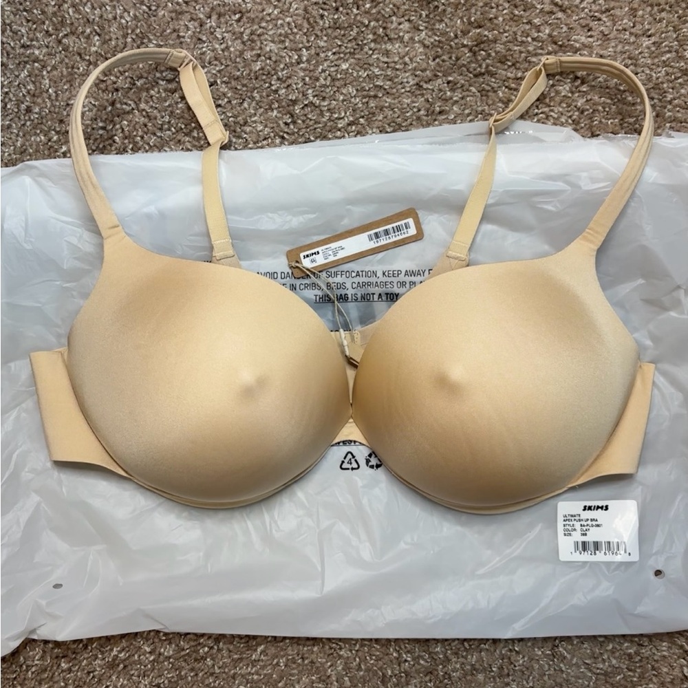 SOLD OUT Skims Ultimate Push-Up Nipple Bra BNWT